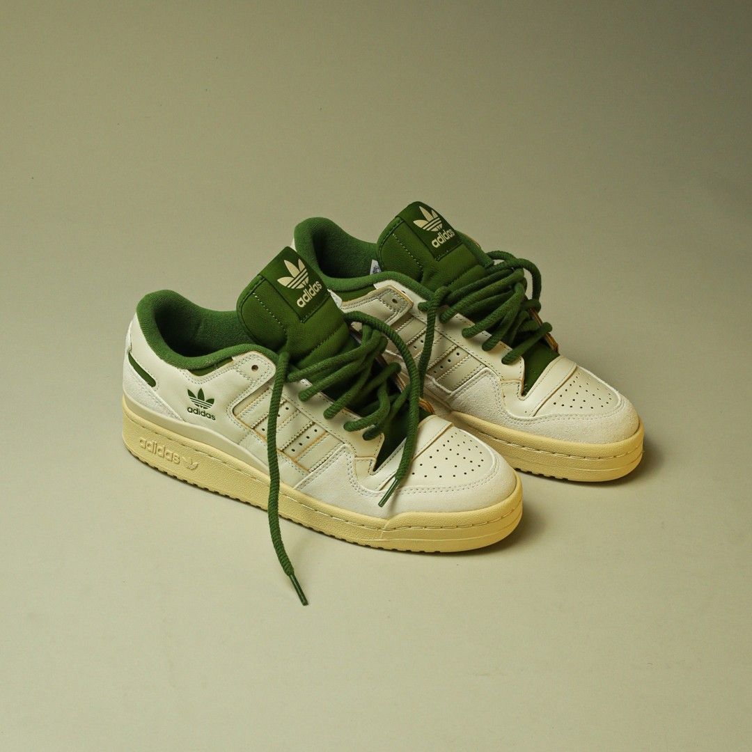 Adidas Model 12