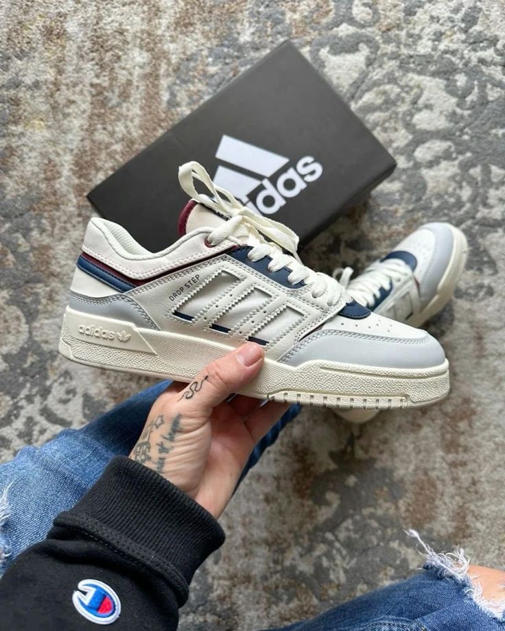 Adidas Model 08